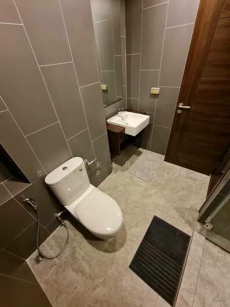 C Ekkamai, Bangkok, 888 Soi Sukhumvit 63, Sukhumvit Road, Khlong Tan Nua, Watthana, Bangkok, 2 Bedrooms, 65 sqm, Condo For Rent, by Nakarin Sookpaiboon, 500487025 - DDproperty.com