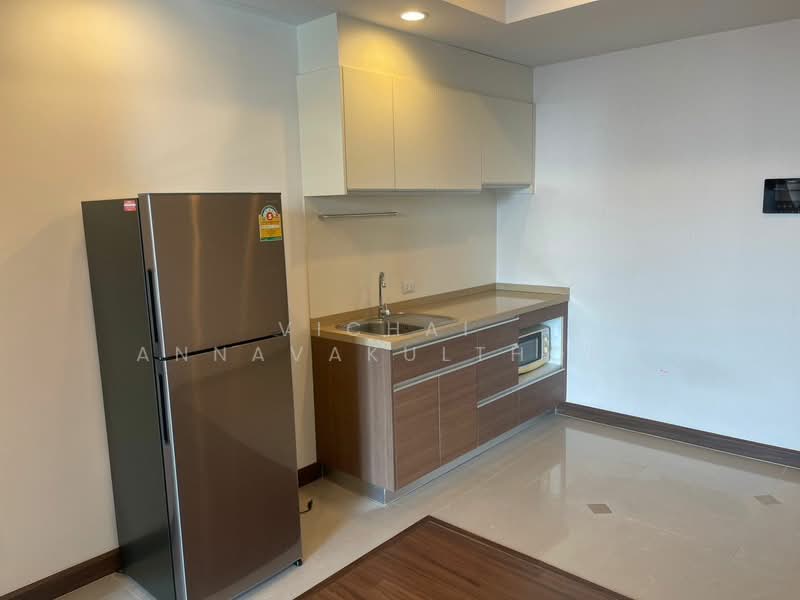 Supalai Elite Sathorn-Suanplu, Bangkok, 198 Suanphlu Road, Thung Maha Mek, Sathon, Bangkok, 1 Bedroom, 53 sqm, Condo For Rent, by Vichai Annavakulthorn, 500487029 - DDproperty.com