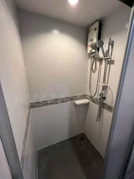 Lumpini Park Rama 9-Ratchada, Bangkok, 888 Chaturathit Road, Bang Kapi, Huai Khwang, Bangkok, 1 Bedroom, 38 sqm, Condo For Sale, by Thawatchai Methawongworakul, 500487048 - DDproperty.com