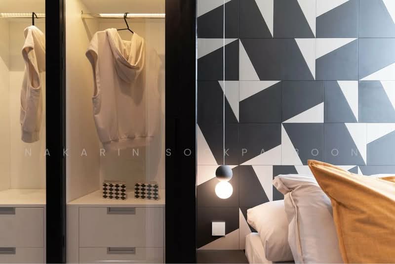 Noble Around Sukhumvit 33, Bangkok, 17 Soi Sukhumvit 33, Khlong Tan Nua, Watthana, Bangkok, 2 Bedrooms, 55 sqm, Condo For Rent, by Nakarin Sookpaiboon, 500487049 - DDproperty.com