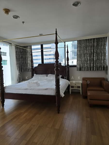 New House condominium, Bangkok, Ploenchit, Lumphini, Pathum Wan, Bangkok, 2 Bedrooms, 181 sqm, Condo For Rent, by Kritaphak Khongmueang, 500487088 - DDproperty.com