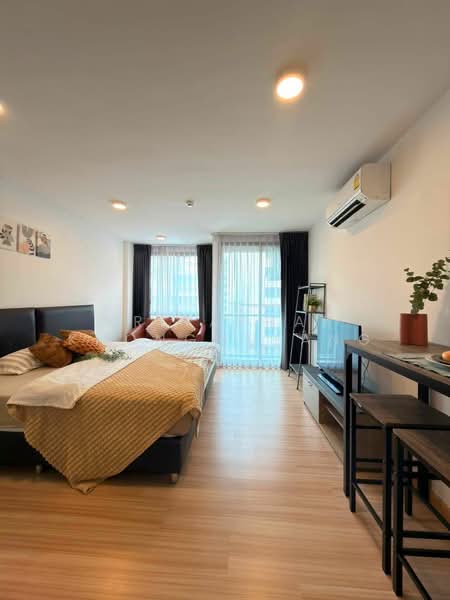 Chateau In Town Pinklao-Siriraj, Bangkok, Bang Yi Khan, Bang Phlat, Bangkok, 1 Bedroom, 29 sqm, Condo For Rent, by Kritaphak Khongmueang, 500487108 - DDproperty.com