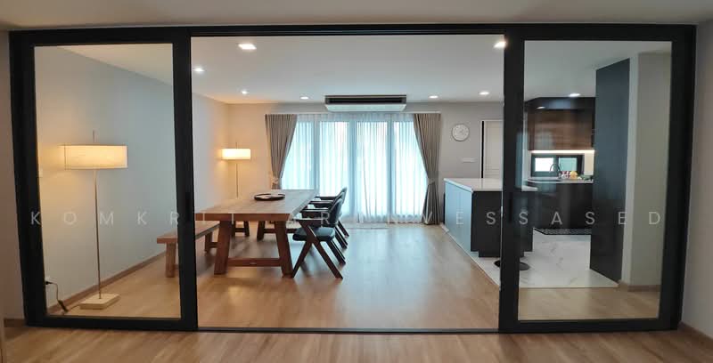 Regent on The Park 2, Bangkok, Sukhumvit 61, Khlong Tan Nua, Watthana, Bangkok, 3 Bedrooms, 265 sqm, Condo For Rent, by Komkrit Arunvessased, 500487165 - DDproperty.com