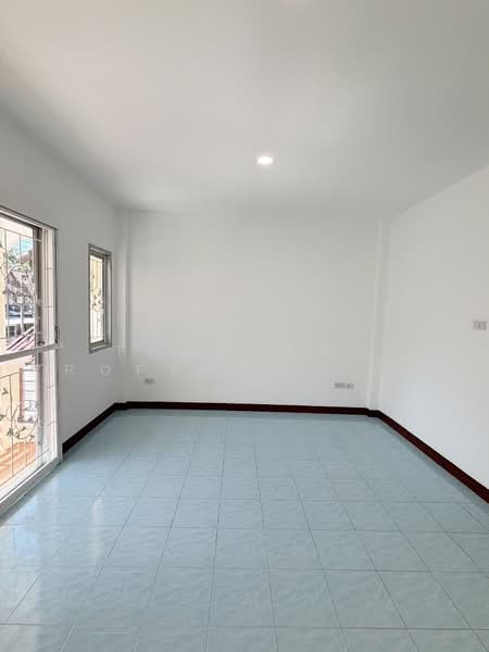 Buraphan Gardenville, Bangkok, Krathum Rai, Nong Chok, Bangkok, 2 Bedrooms, 150 sqm, Single Detached House For Sale, by The Best Property  ไมค์, 500487176 - DDproperty.com