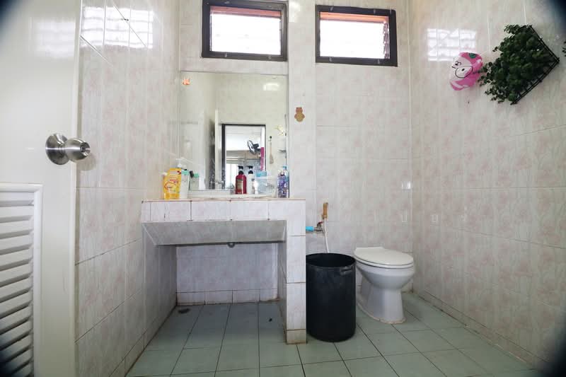 Two Detached Houses On One Plot for Sale, Udon Thani, Udon Thani, Chiang Phin, Muang Udon Thani, Udon Thani, 3 Bedrooms, 124 sqm, Semi-Detached House (Twin House) For Sale, by วีรภัทรา ดาร์เปอร์, 500487187 - DDproperty.com