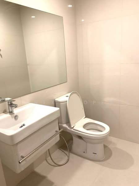 Life Asoke, Bangkok, Asoke-Dindang Road, Bang Kapi, Huai Khwang, Bangkok, 2 Bedrooms, 54 sqm, Condo For Sale, by Connex Property, 500487219 - DDproperty.com