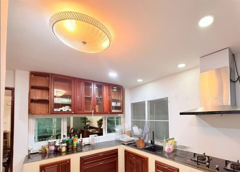 5-BR House, Bangkok, Yan Nawa, Sathon, Bangkok, 5 Bedrooms, 4 sqm, Single Detached House For Rent, by Komkrit Arunvessased, 500487259 - DDproperty.com