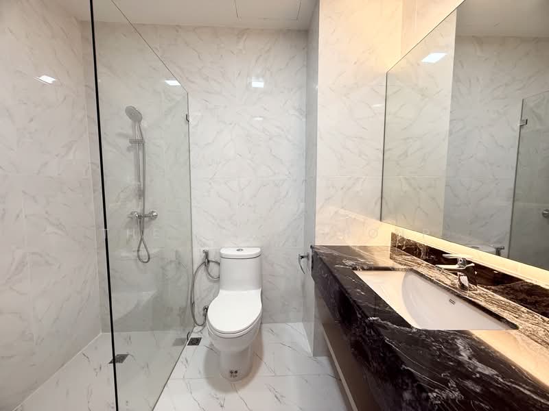 Raj Mansion, Bangkok, 31-33 Soi Sukhumvit 20, Khlong Toei, Bangkok, 4 Bedrooms, 380 sqm, Condo For Rent, by The Luxe Group, 500487268 - DDproperty.com