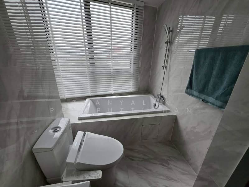 Coco Parc, Bangkok, 1150 Rama 4 Road, Khlong Toei, Bangkok, 2 Bedrooms, 65 sqm, Condo For Rent, by Thanyalak Premputtiphan, 500487285 - DDproperty.com