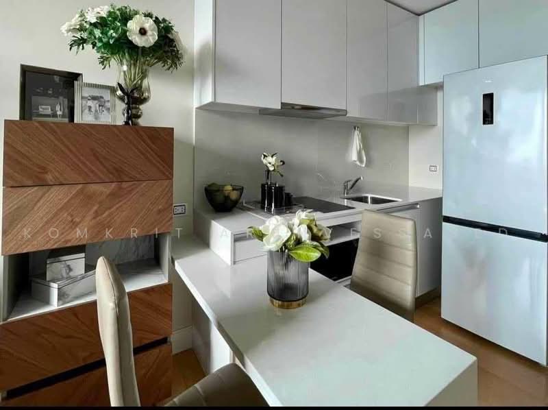 Equinox Phahol Vibha, Bangkok, 345 Paholyothin Road, Jom Phon, Chatuchak, Bangkok, 1 Bedroom, 40 sqm, Condo For Rent, by Komkrit Arunvessased, 500487288 - DDproperty.com