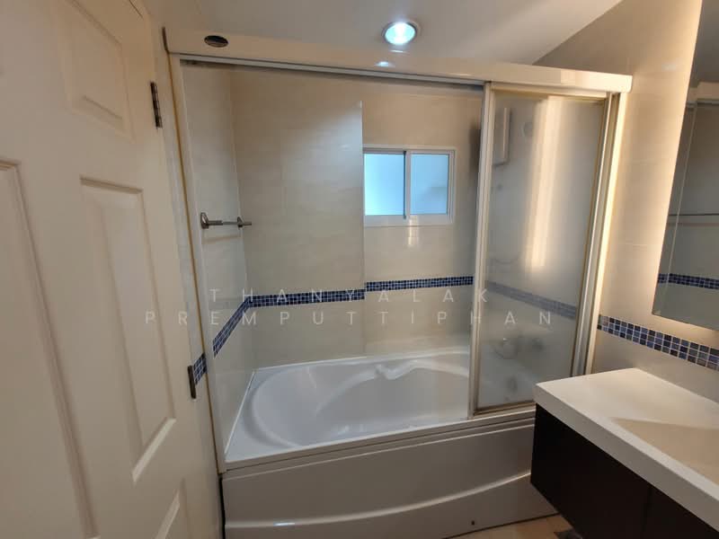 Life @ Sukhumvit 65, Bangkok, Sukhumvit Road, Phra Kanong Nua, Watthana, Bangkok, 1 Bedroom, 41 sqm, Condo For Sale, by Thanyalak Premputtiphan, 500487379 - DDproperty.com