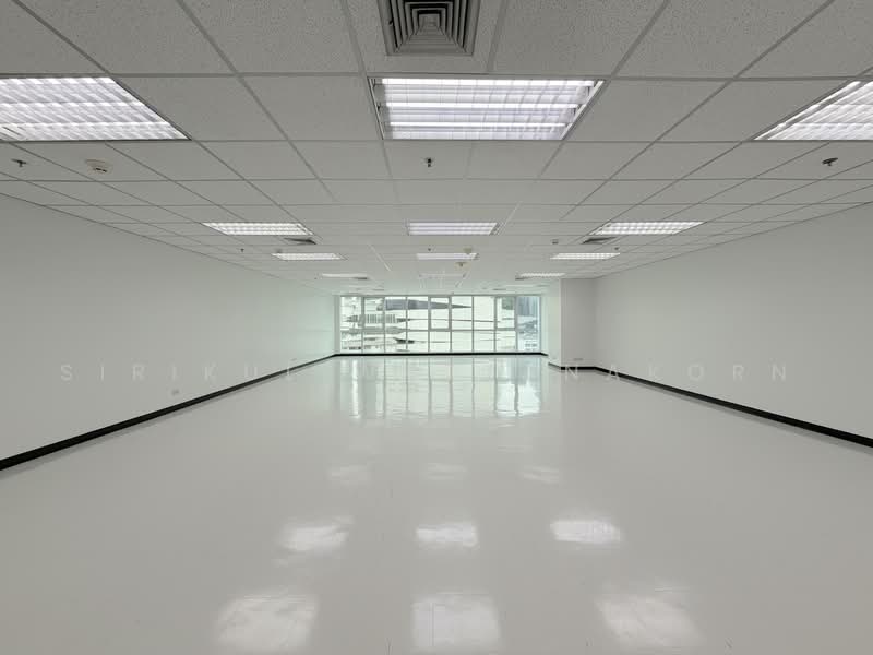 Office 400ม. จาก BTS พร้อมพงษ์, มี 7-11, ค่าฟ่ ร้านอาหารในตึก, กรุงเทพ, Sukhumvit, คลองตันเหนือ, วัฒนา, กรุงเทพ, 135 ตร.ม., สำนักงาน ให้เช่า, โดย Sirikul Wattanakorn, 500487427 - DDproperty.com