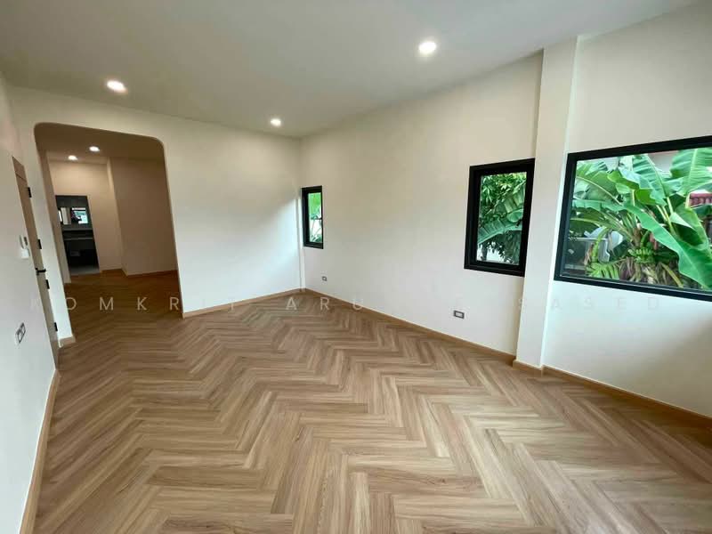 undefined, Bangkok, Lat Phrao, Bangkok, 4 Bedrooms, 320 sqm, Single Detached House For Sale, by Komkrit Arunvessased, 500487429 - DDproperty.com