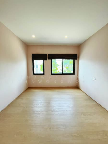 PLEX Onnut - Wongwaen, Bangkok, Sukhaphiban 2 Road, Dok Mai, Prawet, Bangkok, 3 Bedrooms, 150 sqm, Townhouse For Sale, by Thawatchai Methawongworakul, 500487430 - DDproperty.com