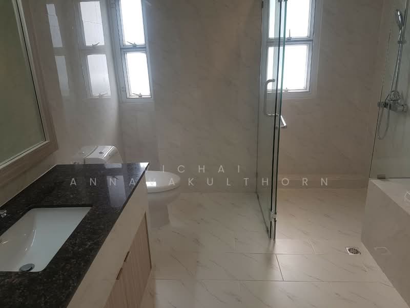 Raj Mansion, Bangkok, 31-33 Soi Sukhumvit 20, Khlong Toei, Bangkok, 4 Bedrooms, 380 sqm, Apartment For Rent, by Vichai Annavakulthorn, 500487431 - DDproperty.com
