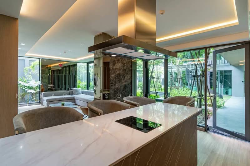 Lloyd Soonvijai-Thonglor, Bangkok, Soi Phetchaburi 47, Phetchaburi Road, Bang Kapi, Huai Khwang, Bangkok, 2 Bedrooms, 62 sqm, Condo For Rent, by Nakarin Sookpaiboon, 500487432 - DDproperty.com