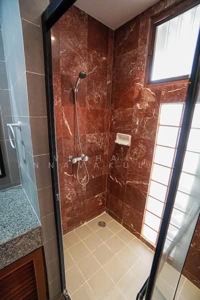 Raintree Village Apartment, Bangkok, 21 Soi Sukhumvit 41, Khlong Tan Nua, Watthana, Bangkok, 3 Bedrooms, 268 sqm, Apartment For Rent, by Vichai  Annavakulthorn, 500487482 - DDproperty.com