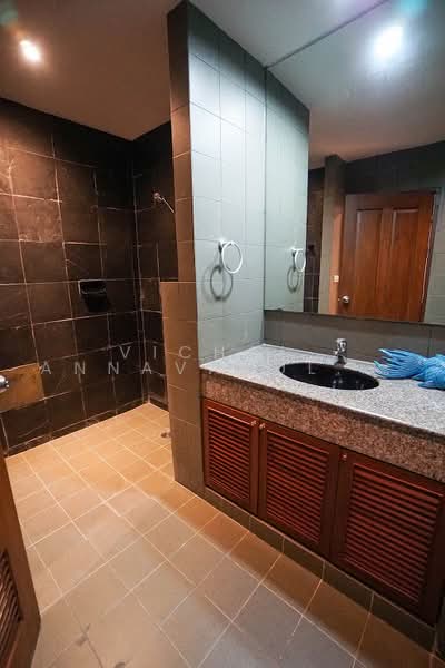 Raintree Village Apartment, Bangkok, 21 Soi Sukhumvit 41, Khlong Tan Nua, Watthana, Bangkok, 3 Bedrooms, 268 sqm, Apartment For Rent, by Vichai  Annavakulthorn, 500487482 - DDproperty.com