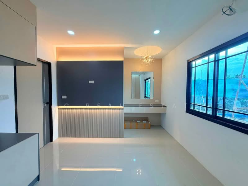 Modern Townhouse for Sale Jomtien Pattaya, Chon Buri (Pattaya), Bang Lamung, Bang Lamung (Pattaya), Chon Buri (Pattaya), 3 Bedrooms, 72 sqm, Townhouse For Sale, by PLC REAL ESTATE, 500487495 - DDproperty.com