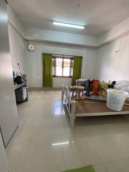 6-BR Townhouse, Bangkok, Bang Sue, Bangkok, 6 Bedrooms, 200 sqm, Townhouse For Sale, by Thawatchai Methawongworakul, 500487500 - DDproperty.com