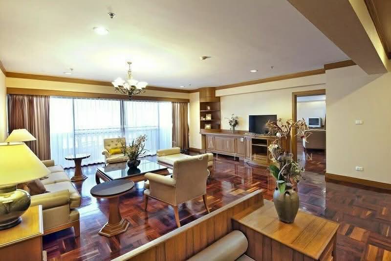 Centre Point Residence Phromphong, Bangkok, Soi Sukhumvit 39, Khlong Tan Nua, Watthana, Bangkok, 4 Bedrooms, 325 sqm, Apartment For Rent, by Vichai Annavakulthorn, 500487518 - DDproperty.com