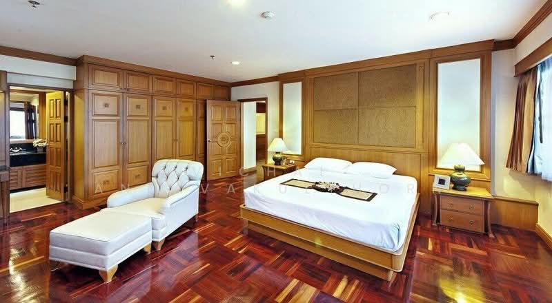 Centre Point Residence Phromphong, Bangkok, Soi Sukhumvit 39, Khlong Tan Nua, Watthana, Bangkok, 4 Bedrooms, 325 sqm, Apartment For Rent, by Vichai Annavakulthorn, 500487518 - DDproperty.com
