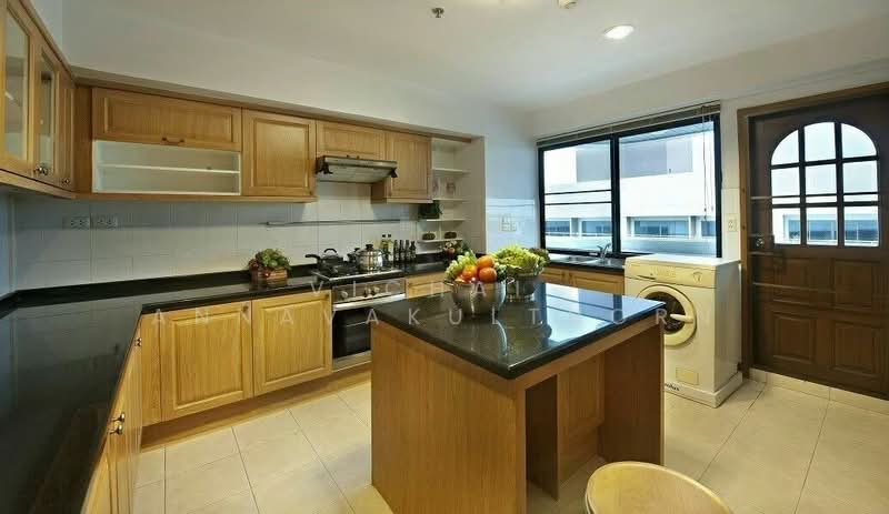 Centre Point Residence Phromphong, Bangkok, Soi Sukhumvit 39, Khlong Tan Nua, Watthana, Bangkok, 4 Bedrooms, 325 sqm, Apartment For Rent, by Vichai Annavakulthorn, 500487518 - DDproperty.com