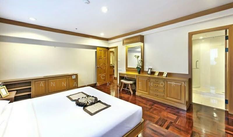 Centre Point Residence Phromphong, Bangkok, Soi Sukhumvit 39, Khlong Tan Nua, Watthana, Bangkok, 4 Bedrooms, 325 sqm, Apartment For Rent, by Vichai Annavakulthorn, 500487518 - DDproperty.com