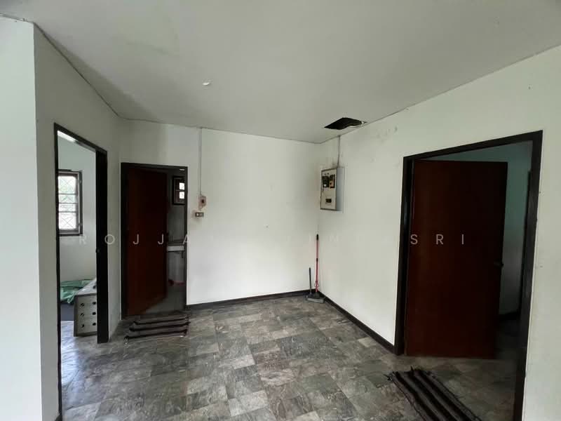 3-BR House, Bangkok, Bang Chun, Khlong Sam Wa, Bangkok, 3 Bedrooms, 350 sqm, Single Detached House For Sale, by Rojjana Jindasri, 500487521 - DDproperty.com