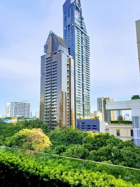 Vittorio 39, Bangkok, 8 Sukhumvit, Khlong Tan Nua, Watthana, Bangkok, 2 Bedrooms, 102 sqm, Condo For Rent, by Komkrit Arunvessased, 500487557 - DDproperty.com