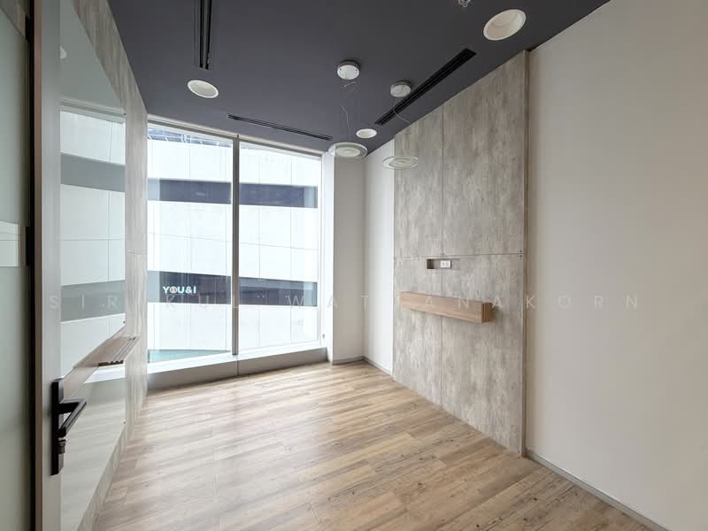 Office connect to BTS Phrom Phong, beautifully furnished and ready to use, Bangkok, Khlong Tan Nua, Watthana, Bangkok, , 117 sqm, Office Space For Rent, by Sirikul Wattanakorn, 500487561 - DDproperty.com