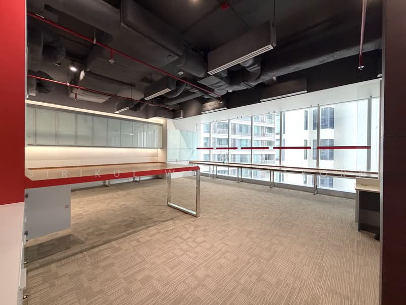 Office มีทางเชื่อมจาก BTS พร้อมพงษ์, แต่งสวยพร้อมใช้งาน, กรุงเทพ, คลองตันเหนือ, วัฒนา, กรุงเทพ, 117 ตร.ม., สำนักงาน ให้เช่า, โดย Sirikul Wattanakorn, 500487561 - DDproperty.com