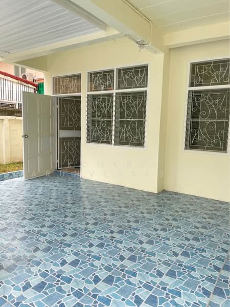 ทาวน์เฮ้าส์ 3-ห้องนอน, กรุงเทพ, สีกัน, ดอนเมือง, กรุงเทพ, 128 ตร.ม., ทาวน์เฮ้าส์ ขาย, โดย Komkrit Arunvessased, 500487573 - DDproperty.com