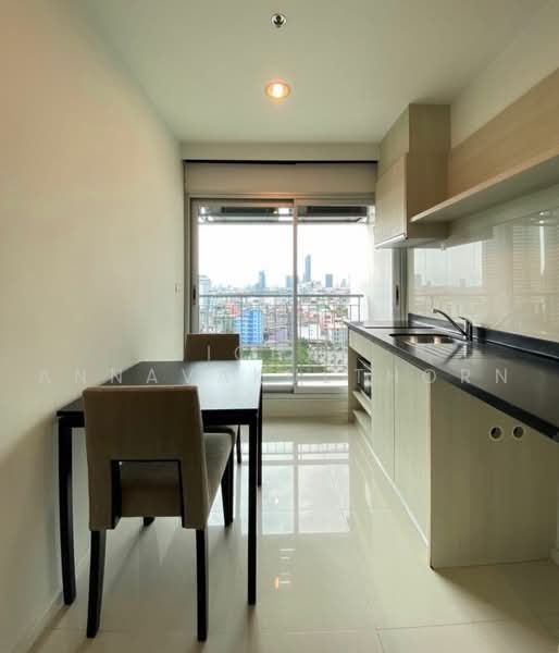 Rhythm Sathorn-Narathiwas, Bangkok, 651 Naradhiwas Rajanagarindra Road, Thung Maha Mek, Sathon, Bangkok, 1 Bedroom, 36 sqm, Condo For Rent, by Vichai Annavakulthorn, 500487592 - DDproperty.com