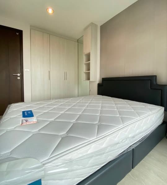 Rhythm Sathorn-Narathiwas, Bangkok, 651 Naradhiwas Rajanagarindra Road, Thung Maha Mek, Sathon, Bangkok, 1 Bedroom, 36 sqm, Condo For Rent, by Vichai Annavakulthorn, 500487592 - DDproperty.com