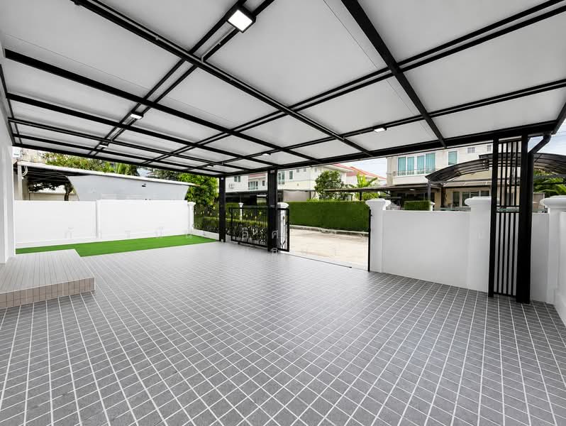 Supalai Garden Ville Wongwaen-Lumlukka Klong 5, Pathum Thani, Bung Kham Proi, Lam Luk Ka, Pathum Thani, 3 Bedrooms, 214 sqm, Single Detached House For Sale, by ภัทรนัน อิศรางกูร ณ อยุธยา, 500487598 - DDproperty.com