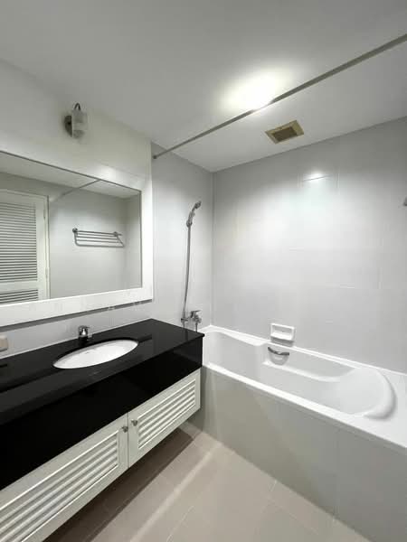Acadamia Grand Tower, Bangkok, Soi Sukhumvit 43, Khlong Tan Nua, Watthana, Bangkok, 2 Bedrooms, 86 sqm, Condo For Rent, by Vichai Annavakulthorn, 500487646 - DDproperty.com