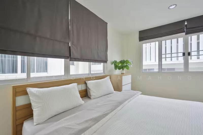 5-BR Townhouse, Bangkok, Khlongtoei Nua, Watthana, Bangkok, 5 Bedrooms, 350 sqm, Townhouse For Rent, by Natthapong Laomahong, 500487701 - DDproperty.com