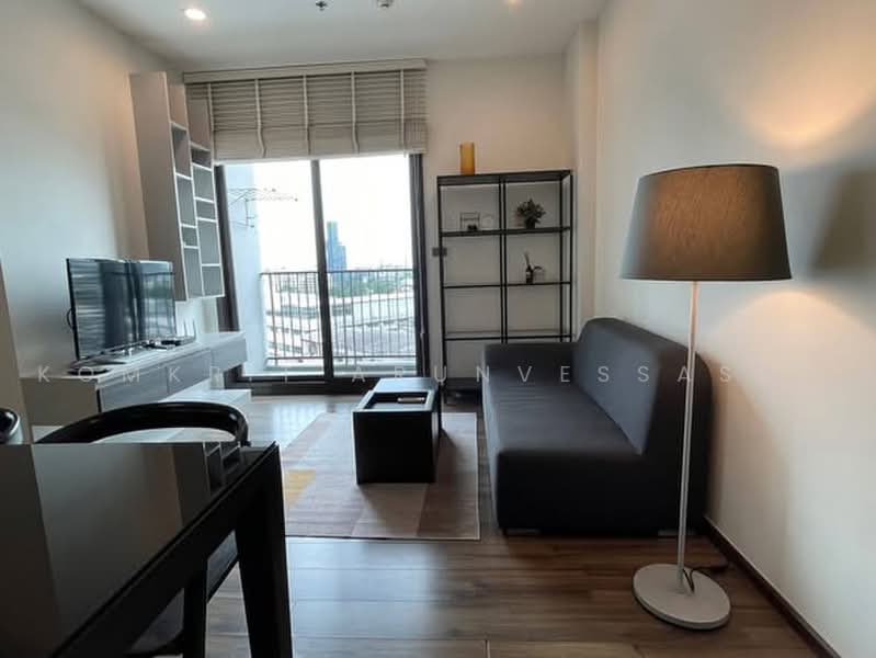 Wyne Sukhumvit, Bangkok, 1120 Sukhumvit Road, Phra Kanong, Khlong Toei, Bangkok, 1 Bedroom, 45 sqm, Condo For Rent, by Komkrit Arunvessased, 500487705 - DDproperty.com