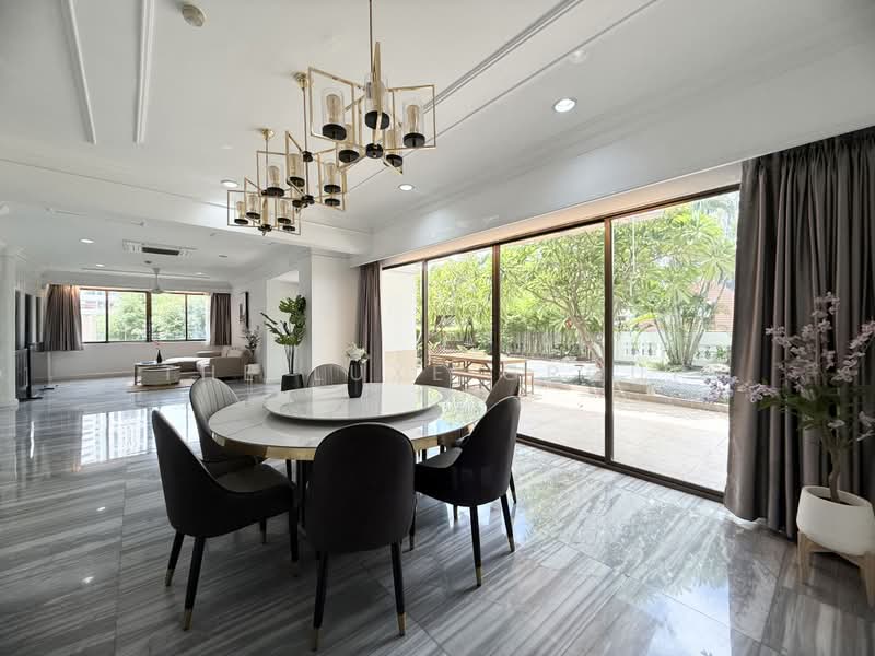 Charan Tower Residences by Aspira, Bangkok, 19 Soi Sukhumvit 43, Khlong Tan Nua, Watthana, Bangkok, 4 Bedrooms, 680 sqm, Apartment For Rent, by The Luxe Group, 500487728 - DDproperty.com