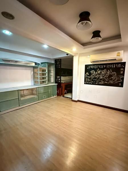 undefined, Bangkok, Saphan Sung, Bangkok, 4 Bedrooms, 216 sqm, Single Detached House For Sale, by Natthapong Laomahong, 500487733 - DDproperty.com