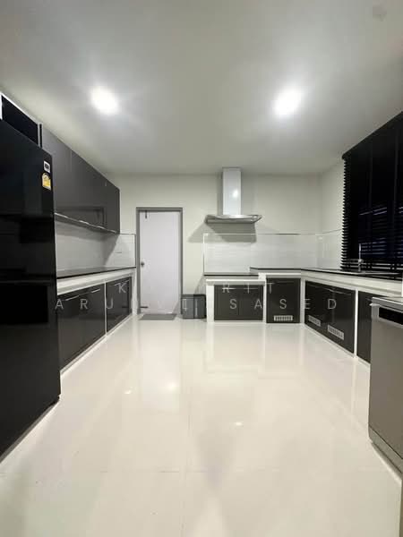 The City Pinklao-Borom 2, Bangkok, Phutthamonthon Sai 1, Bang Ra Mat, Taling Chan, Bangkok, 5 Bedrooms, 512 sqm, Single Detached House For Sale, by Komkrit Arunvessased, 500487777 - DDproperty.com