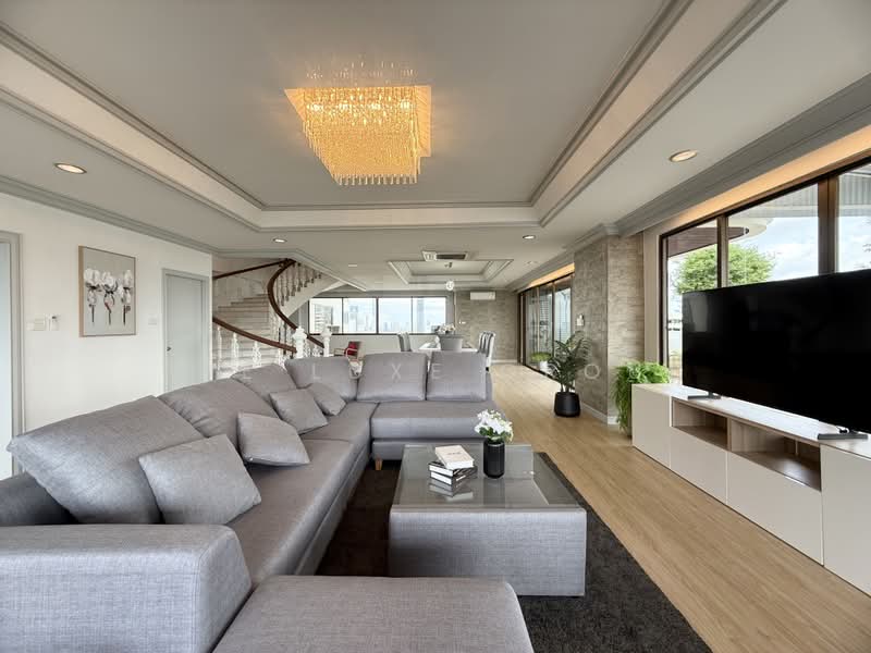 Pet-Friendly Penthouse in Phromphong, Bangkok, Khlong Toei, Bangkok, 3 Bedrooms, 450 sqm, Townhouse For Rent, by The Luxe Group, 500487784 - DDproperty.com