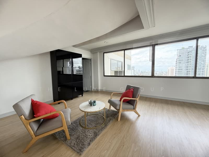 Pet-Friendly Penthouse in Phromphong, Bangkok, Khlong Toei, Bangkok, 3 Bedrooms, 450 sqm, Townhouse For Rent, by The Luxe Group, 500487784 - DDproperty.com