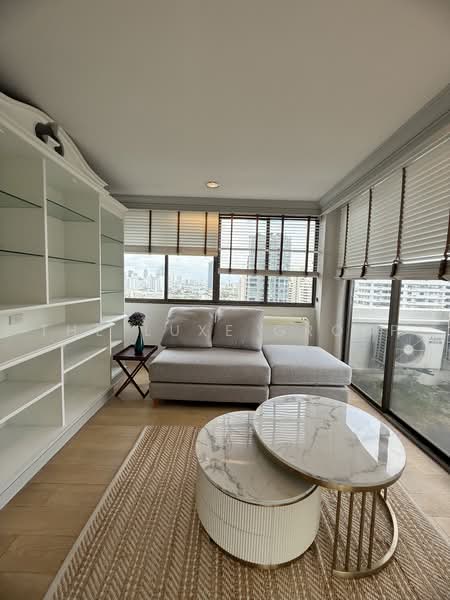 Pet-Friendly Penthouse in Phromphong, Bangkok, Khlong Toei, Bangkok, 3 Bedrooms, 450 sqm, Townhouse For Rent, by The Luxe Group, 500487784 - DDproperty.com
