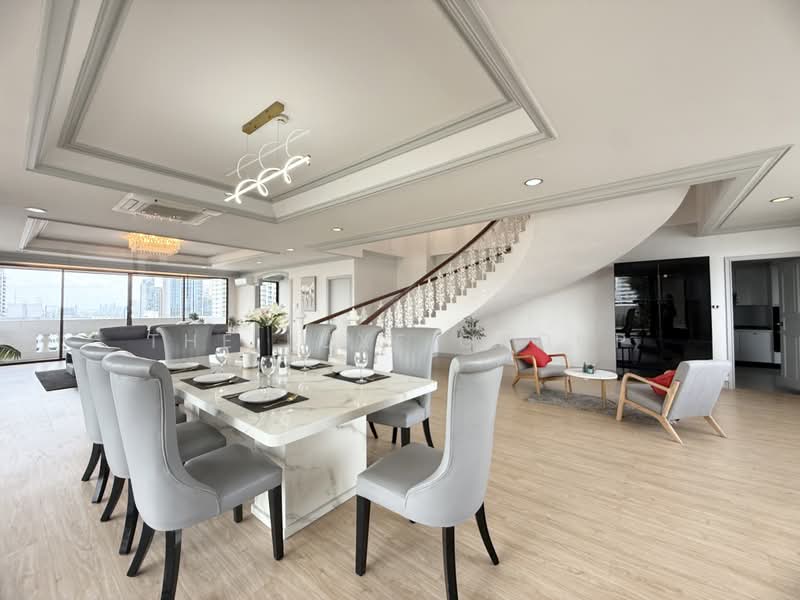 Pet-Friendly Penthouse in Phromphong, Bangkok, Khlong Toei, Bangkok, 3 Bedrooms, 450 sqm, Townhouse For Rent, by The Luxe Group, 500487784 - DDproperty.com