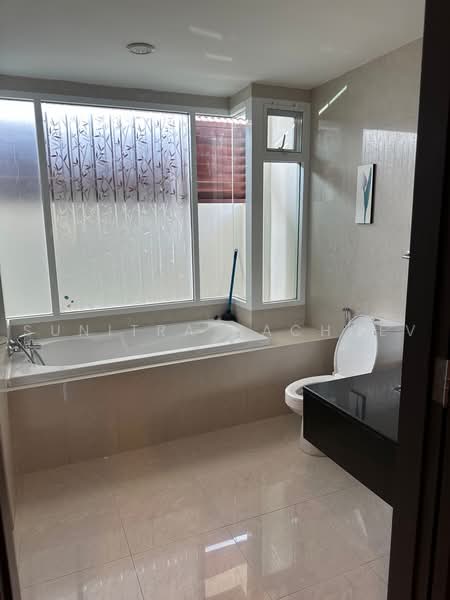 Villa Arcadia Srinakarin, Samut Prakan, Soi Moo Ban Villa Arcadia Srinagarindra, Bang Kaeo, Bang Plee, Samut Prakan, 5 Bedrooms, 273 sqm, Single Detached House For Rent, by Sunitra Sachdev, 500487798 - DDproperty.com