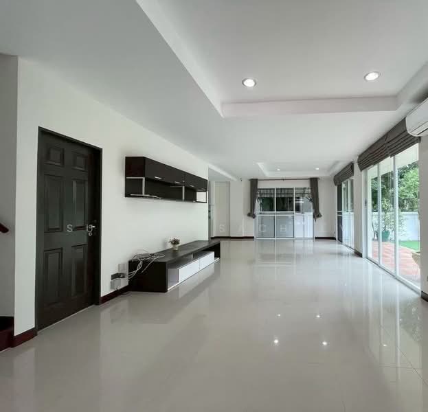 Villa Arcadia Srinakarin, Samut Prakan, Soi Moo Ban Villa Arcadia Srinagarindra, Bang Kaeo, Bang Plee, Samut Prakan, 5 Bedrooms, 273 sqm, Single Detached House For Rent, by Sunitra Sachdev, 500487798 - DDproperty.com