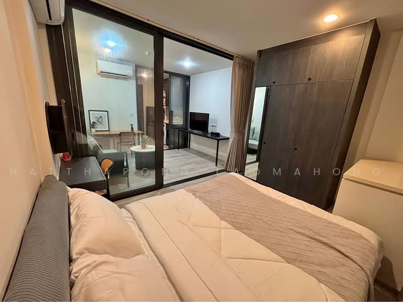 XT Huaikhwang, Bangkok, 244 Ratchadaphisek Road, Huai Khwang, Bangkok, 1 Bedroom, 30 sqm, Condo For Rent, by Natthapong Laomahong, 500487799 - DDproperty.com