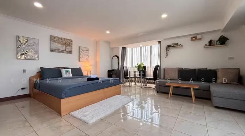 Omni Tower Sukhumvit Nana, Bangkok, 69 Sukhumvit 4 Alley, Khlong Toei, Bangkok, 1 Bedroom, 55 sqm, Condo For Rent, by Komkrit Arunvessased, 500487820 - DDproperty.com
